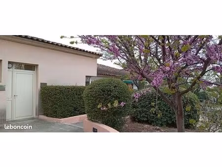 local professionnel dans maison medicale