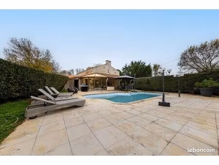 ferme 4 pièces 193 m²