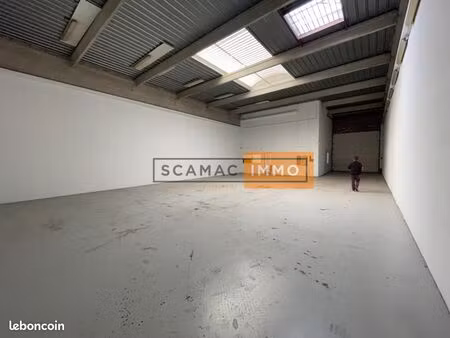 local d'activité 336 m²