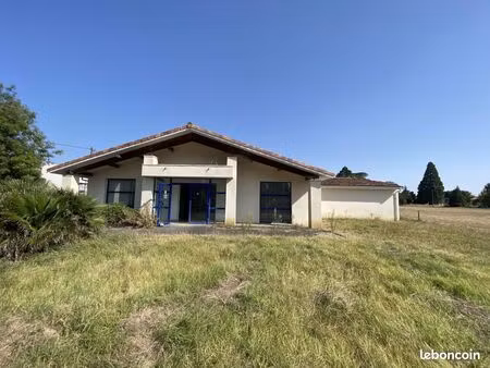 local commercial 263 m²