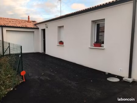 maison récente  4 chambres  85 m2  garage  terrasse et terrain de 280 m2