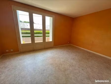 studio 1 pièce 31 m²