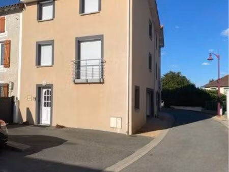 location maison de bourg