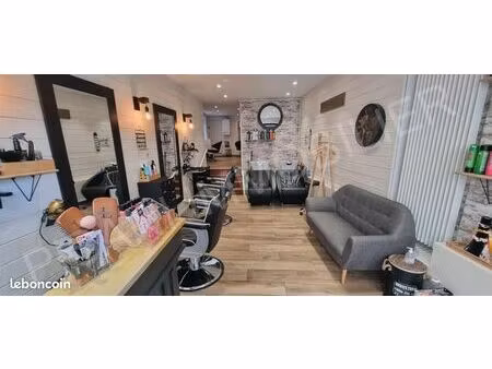 boutique 56 m² montivilliers