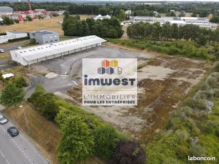 local d'activité 1 200 m²