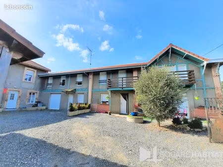 immeuble 17 pièces 399 m²