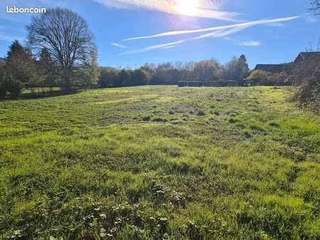 terrain 3900 m² montailleur