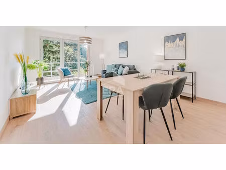 t2 40 m2 avec terrasse et 2 parkings