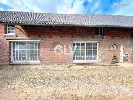 ferme 1 pièce 140 m²