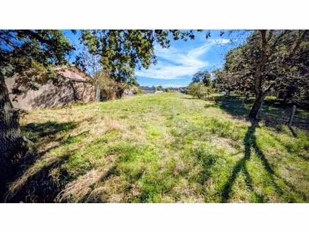 terrain eaunes de 2097 m² avec partie constructible de 1327 m²