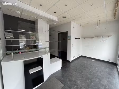 local 43 m² chavagne