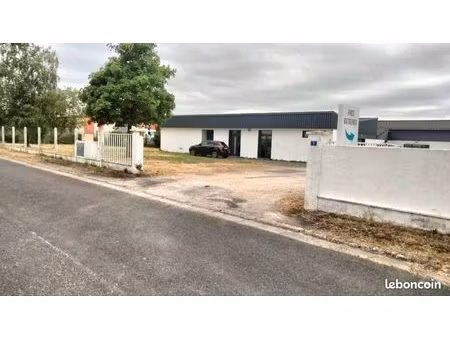 loue bureau 12m2 neuville