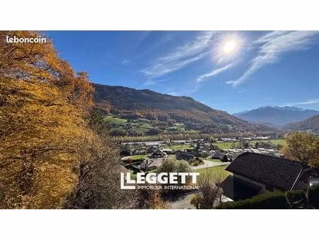 maison 7 pièces 198 m²