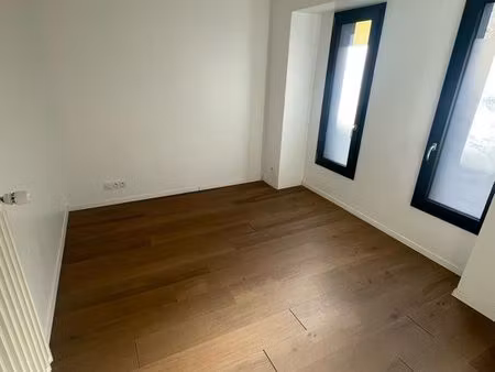 location local paramédicale