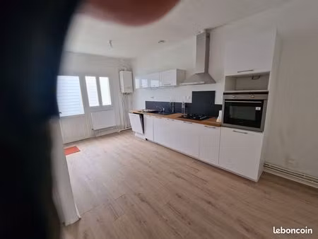 maison a louer. 1 étage  à sains en gohelle