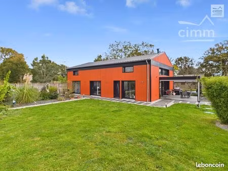 maison 7 pièces 248 m²