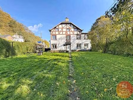 vaste maison  165 m²  angleur  4 chs  jardin  garage.