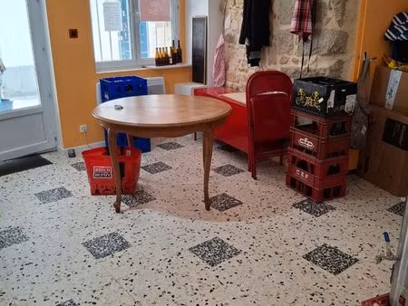 loue local à aniane