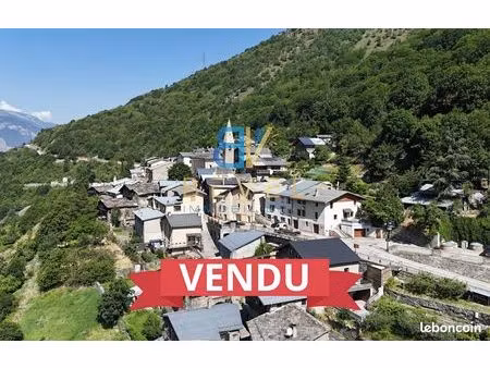 maison 6 pièces 140 m²