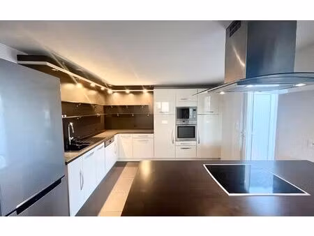 location maison  m² t-4 à bruges  1 950 €