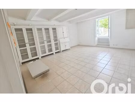 location appartement  70 m² t-4 à laval-saint-roman  550 €