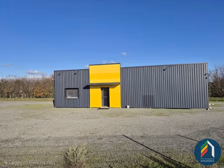 bureaux et terrain de 2079 m2 en zone artisanale