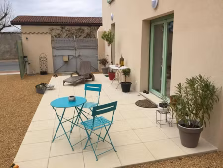 location maison 6 pièces 120 m² à champdieu (42600)  1 175 €