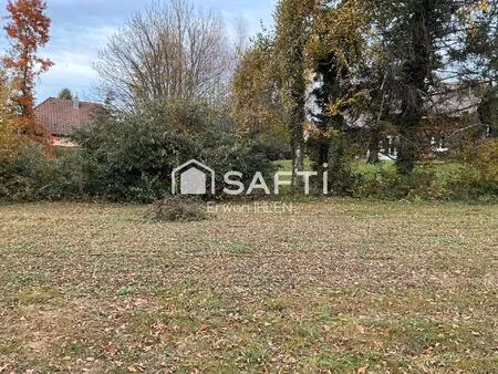 terrain constructible  viabilisé 550 m2