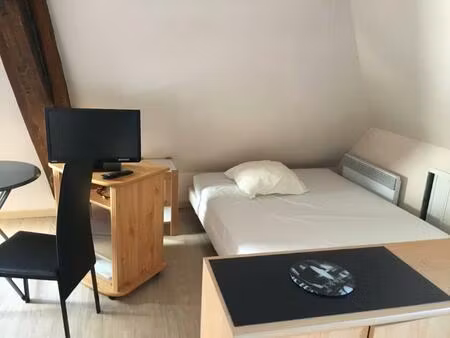 location studio meuble rignac sans frais d'agence