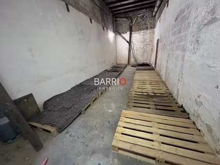 location parking 30 m² à port-vendres (66660)  150 €