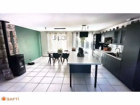 très belle maison de ville plain pied de 98 m2 avec terrain de 650 m2