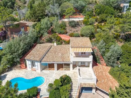 vente maison 4 pièces  120.00m²  théoule