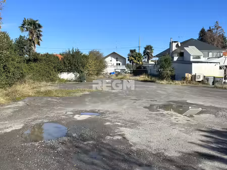 terrain 1380m2 constructible