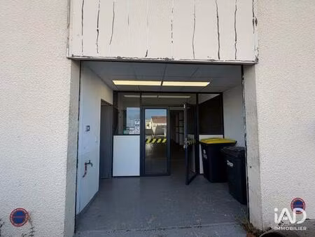 location local d'activités 98 m²