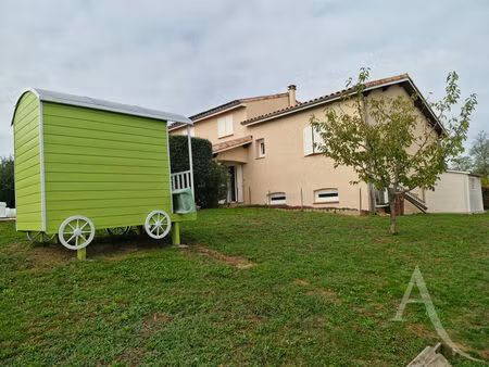 sainte-foy-d'aigrefeuille très agréable maison avec piscine dans un cadre privilégié