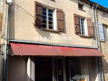 immeuble à usage commercial et d'habitation