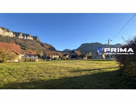 terrain à batir de 1200m2