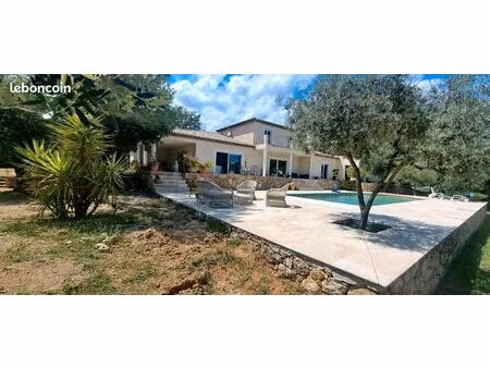 villa 250m2 sur 5000m2 terrain clos