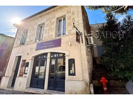 immeuble 6 pièces - 151 m²