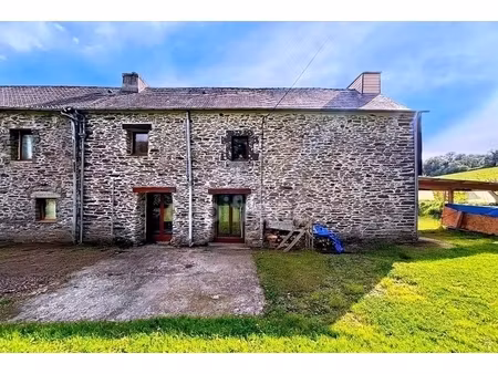 maison en pierre de 111m² calme et nature à loperec (29)