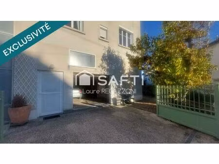 grande maison familiale- grand garage - ascenseur