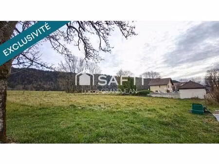 beau terrain plat de 761 m² aux chalesmes