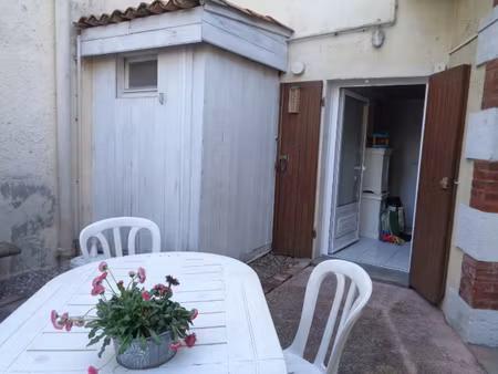 maison de ville meublée t3