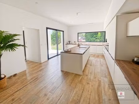 belle opportunite : villa familiale 2024 avec piscine/pool house a pennautier