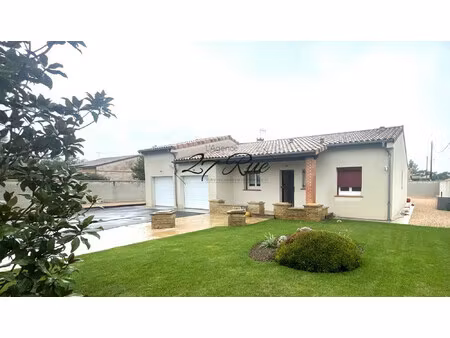 maison de plain pied t4 de 110 m² sur parcelle de 900 m²