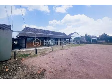 local d'activités de 825 m² à sully-sur-loire