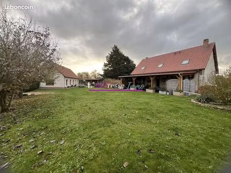 propriété 7 pièces 131 m²