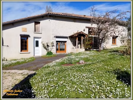 vente maison 7 pièces 170 m² à chalais (16210)  178 000 €