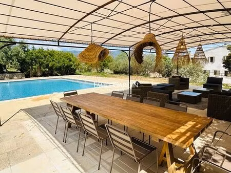 maison de prestige de 540 m2 en location roussillon  france