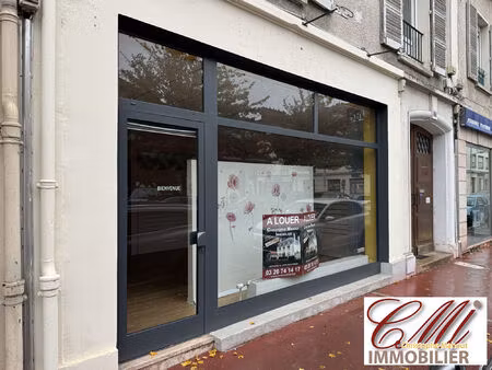 location commerce 60 m² à vitry-le-françois (51300)